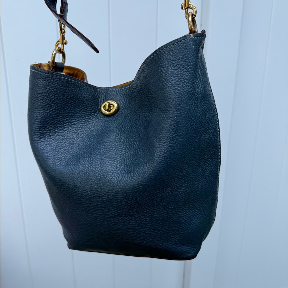 Coach Pebbled Leather Duffle Shoulder Bag 50115 Twist Lock Blue Hobo Crossbody L - Picture 4 of 13